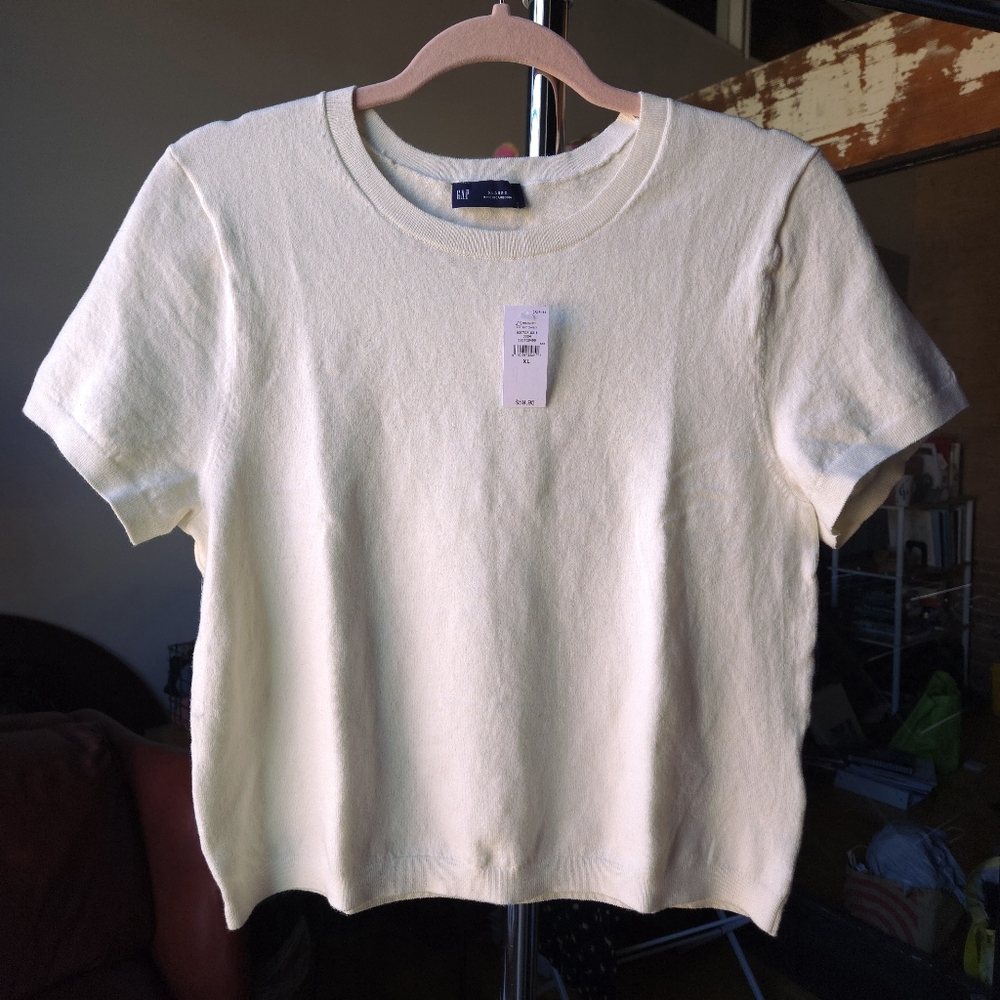 NWT GAP CashSoft Knit Tee